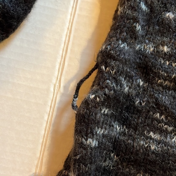 Twenty one-size S-black and white marble three button cardigan with collar - Picture 5 of 10